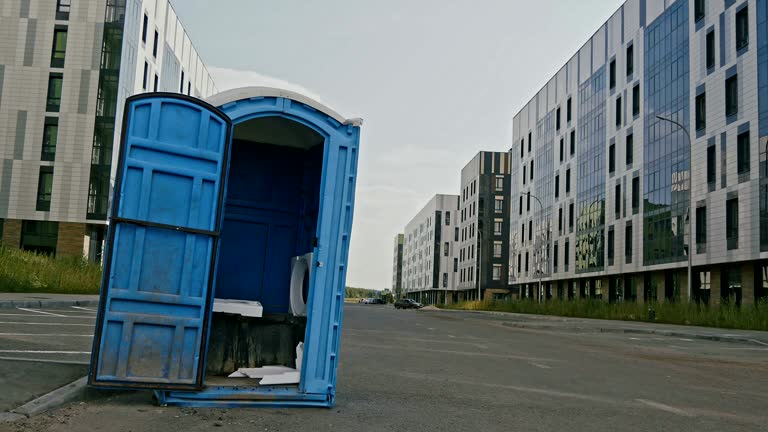 Best Long-Term Portable Toilet Rental  in Lake Ronkonkoma, NY